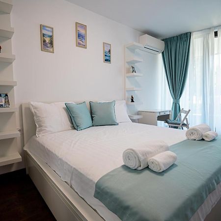 Stylish 1-Bd Apartment In St Constantine And Helena By Flat Mаnager Saints Constantine and Helena Esterno foto