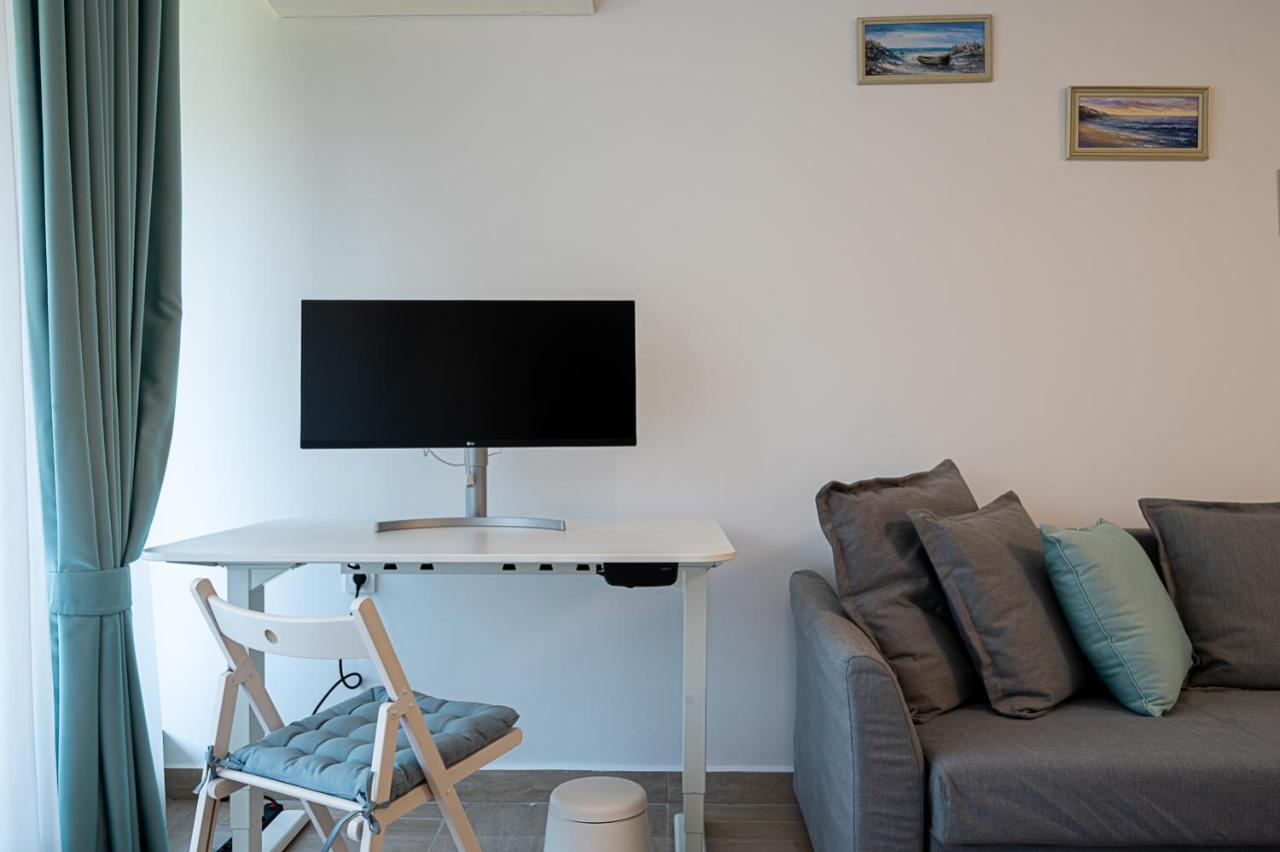 Stylish 1-Bd Apartment In St Constantine And Helena By Flat Mаnager Saints Constantine and Helena Esterno foto